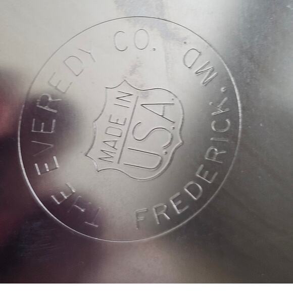 Vintage Everedy Co Cake Carrier - Picture 3 of 4